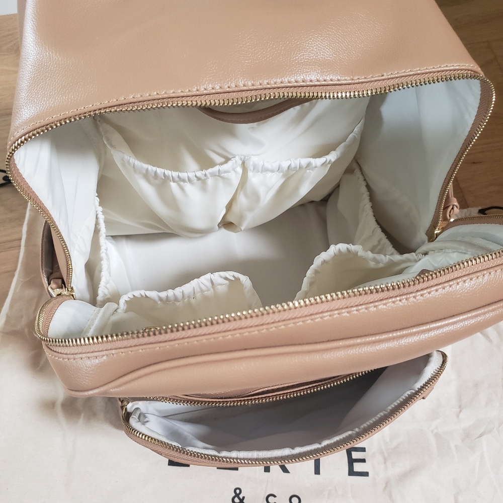 Vegan leather Backpack - Tan w/ gold hardware - Picture 2 of 11
